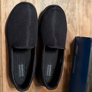 Skechers NEW Womens Black Go Walk 5 Slip On Shoes Size 9.5 wide new in box